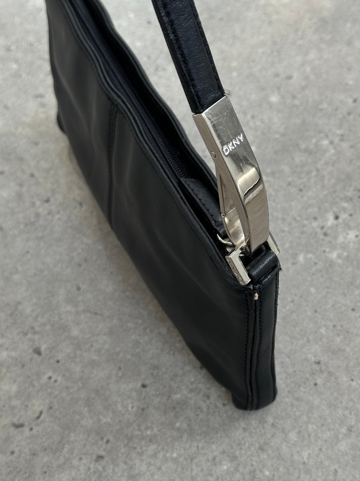 DKNY 2000s Leather Shoulder Bag