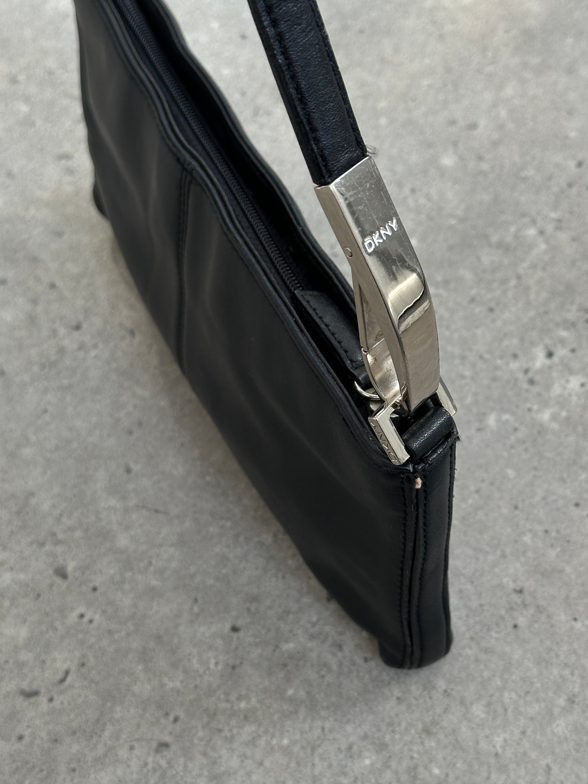 DKNY 2000s Leather Shoulder Bag