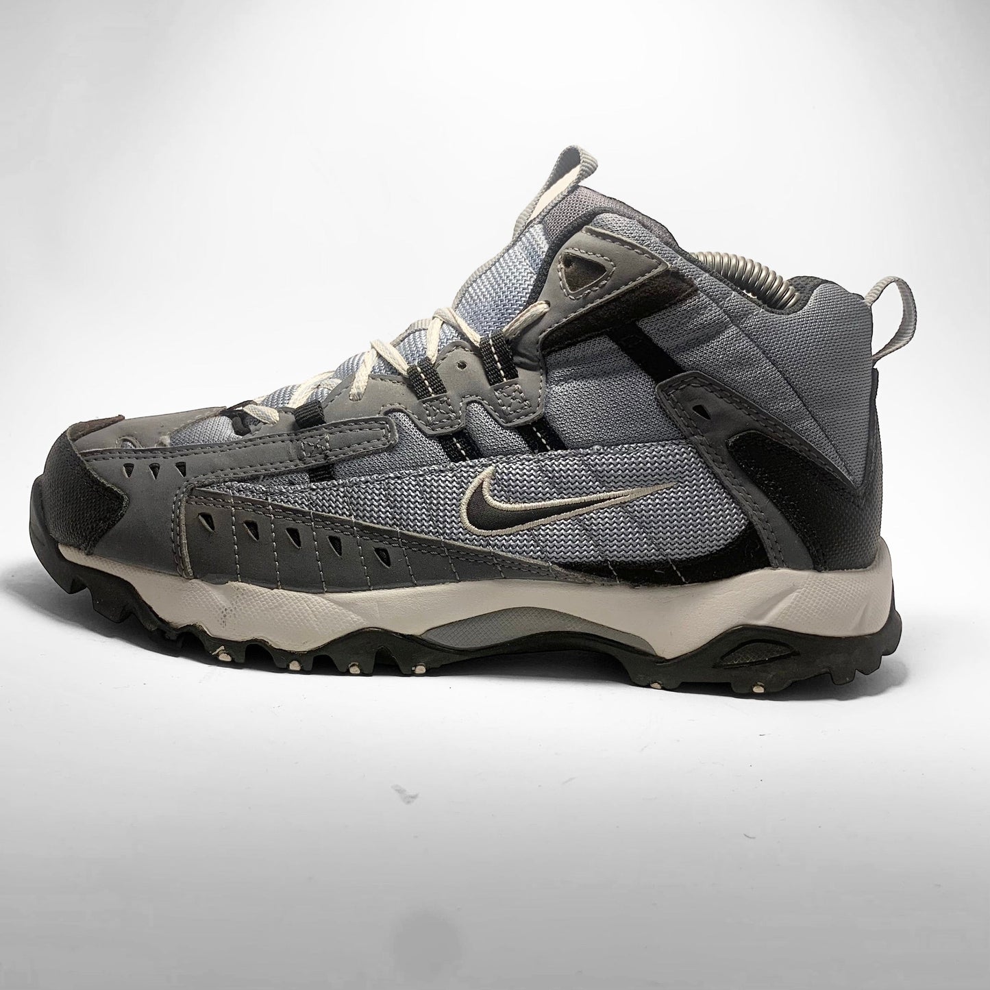 Nike ACG Lahar Mid (2006)