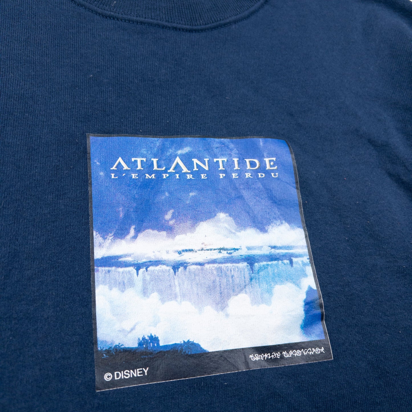 Vintage 2001 Disney Atlantis The Lost Empire Graphic Sweatshirt Womens Size S