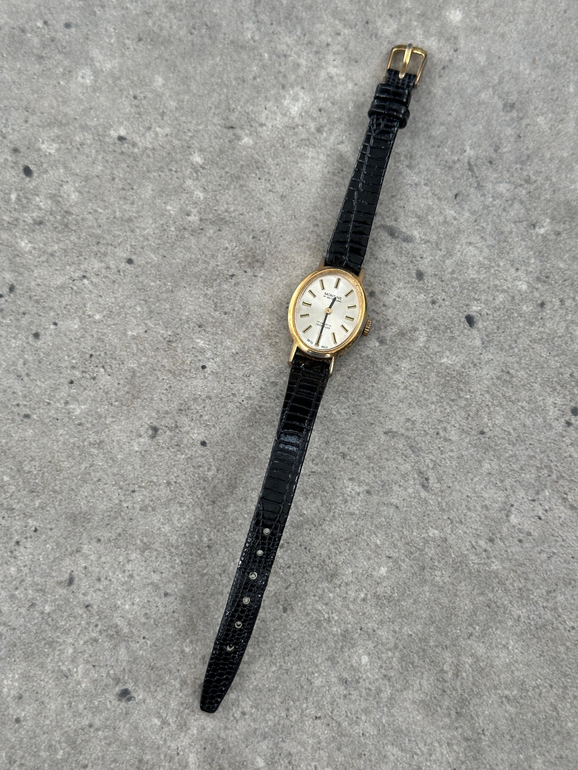 Vintage Montine 1980s Swiss Gold Tone 17 Jewel Leather Watch