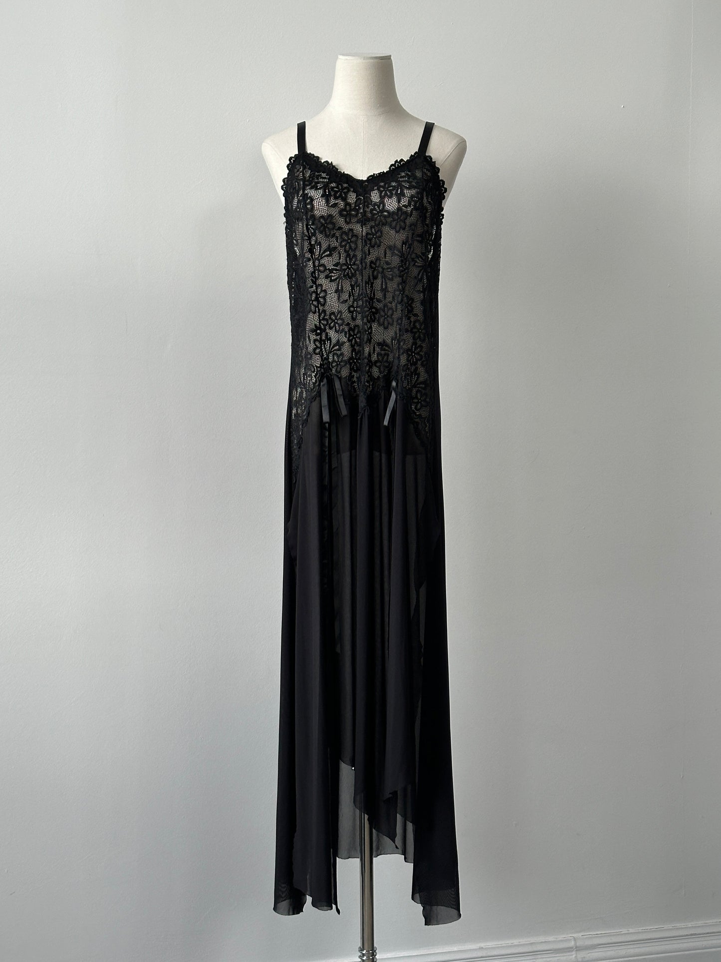 Vintage 2000s Lace Split Front Sheer Floor Length Dress - M-XL