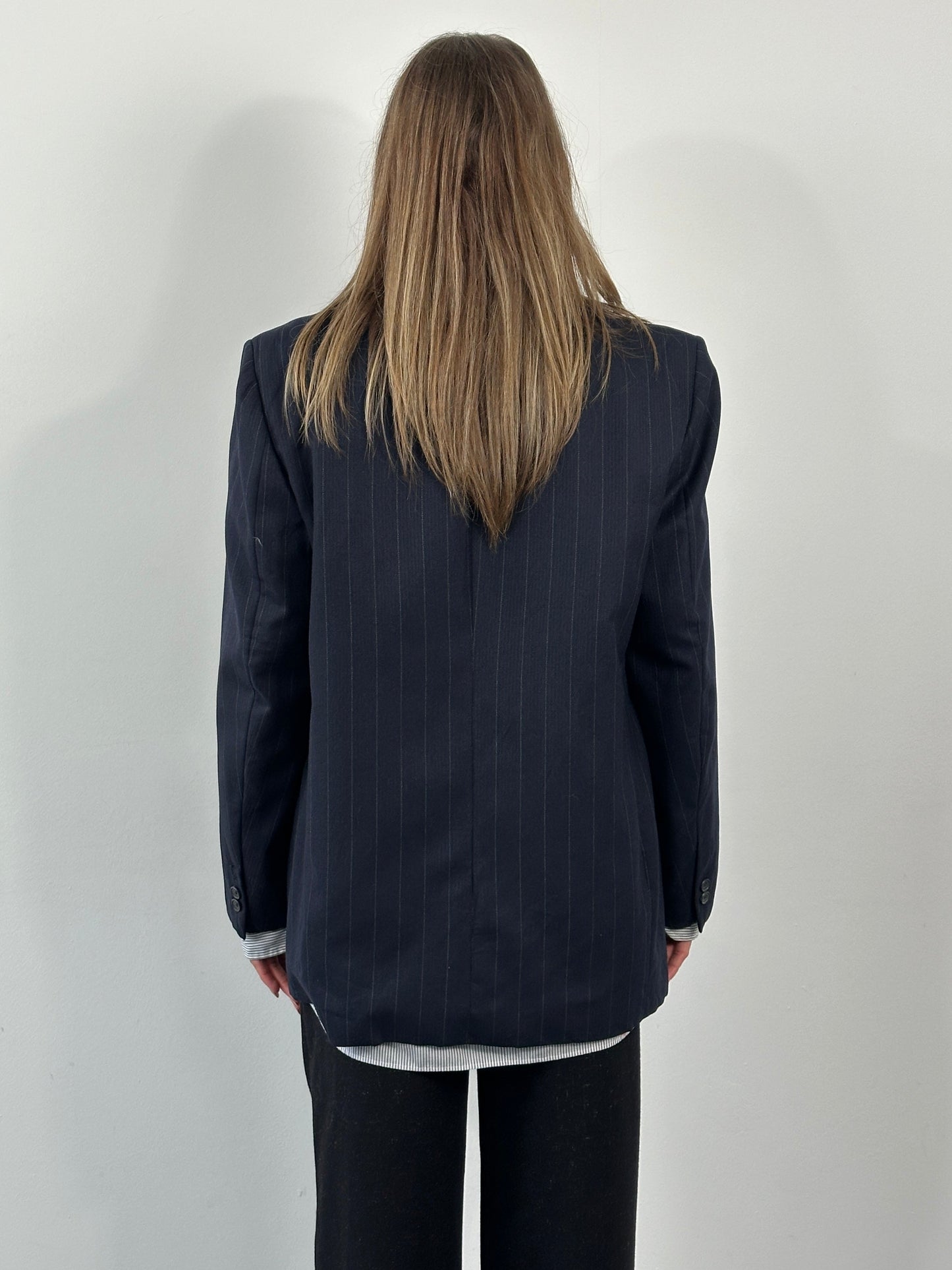 Christian Dior Le Connaisseur 1980s pure wool stripe blazer, 41R/L, featuring classic tailored fit and bold vertical stripes.