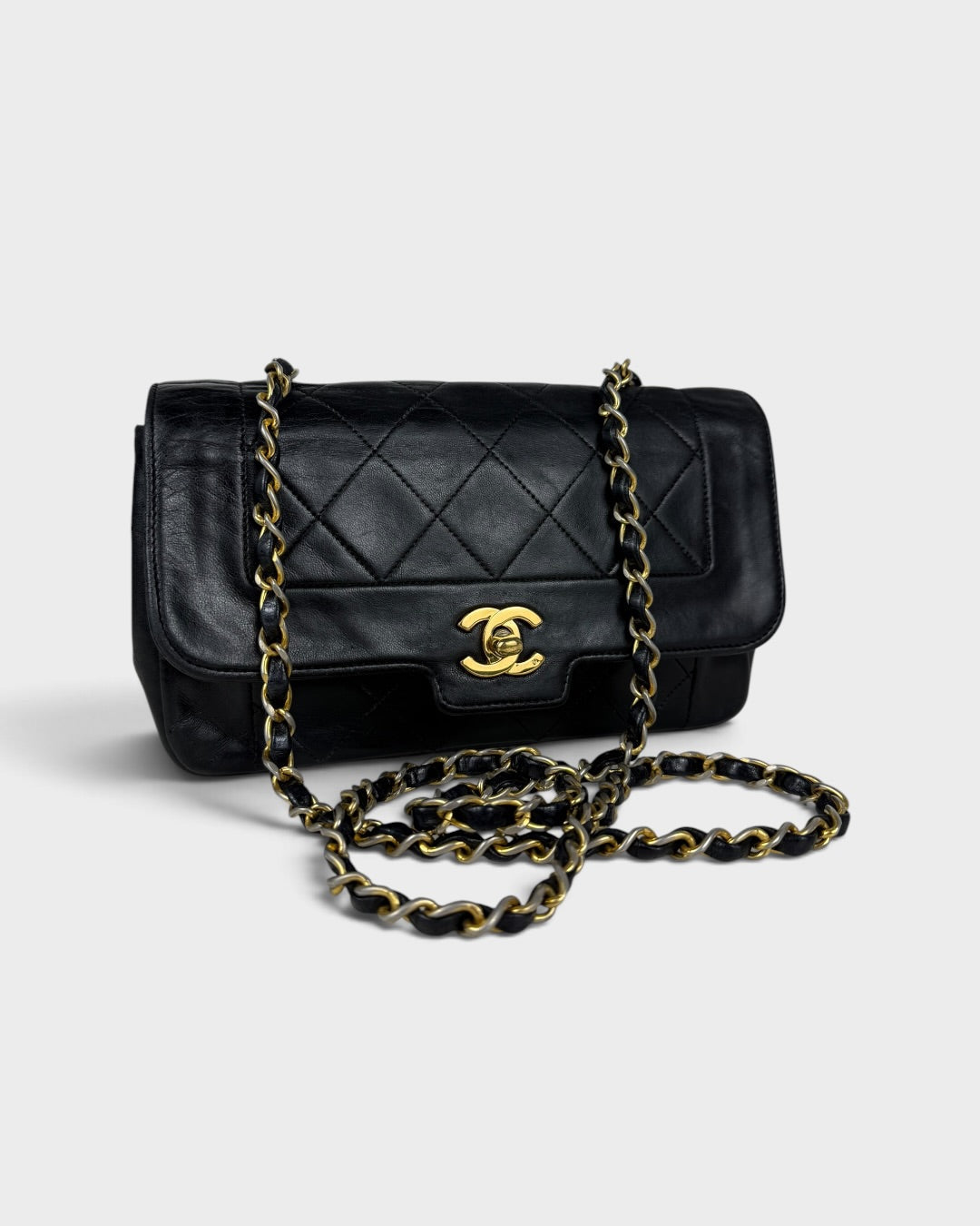 1980s Vintage Chanel Black Lambskin Diana Square Single Flap Bag 24K GHW | O/S, Multicoloured
