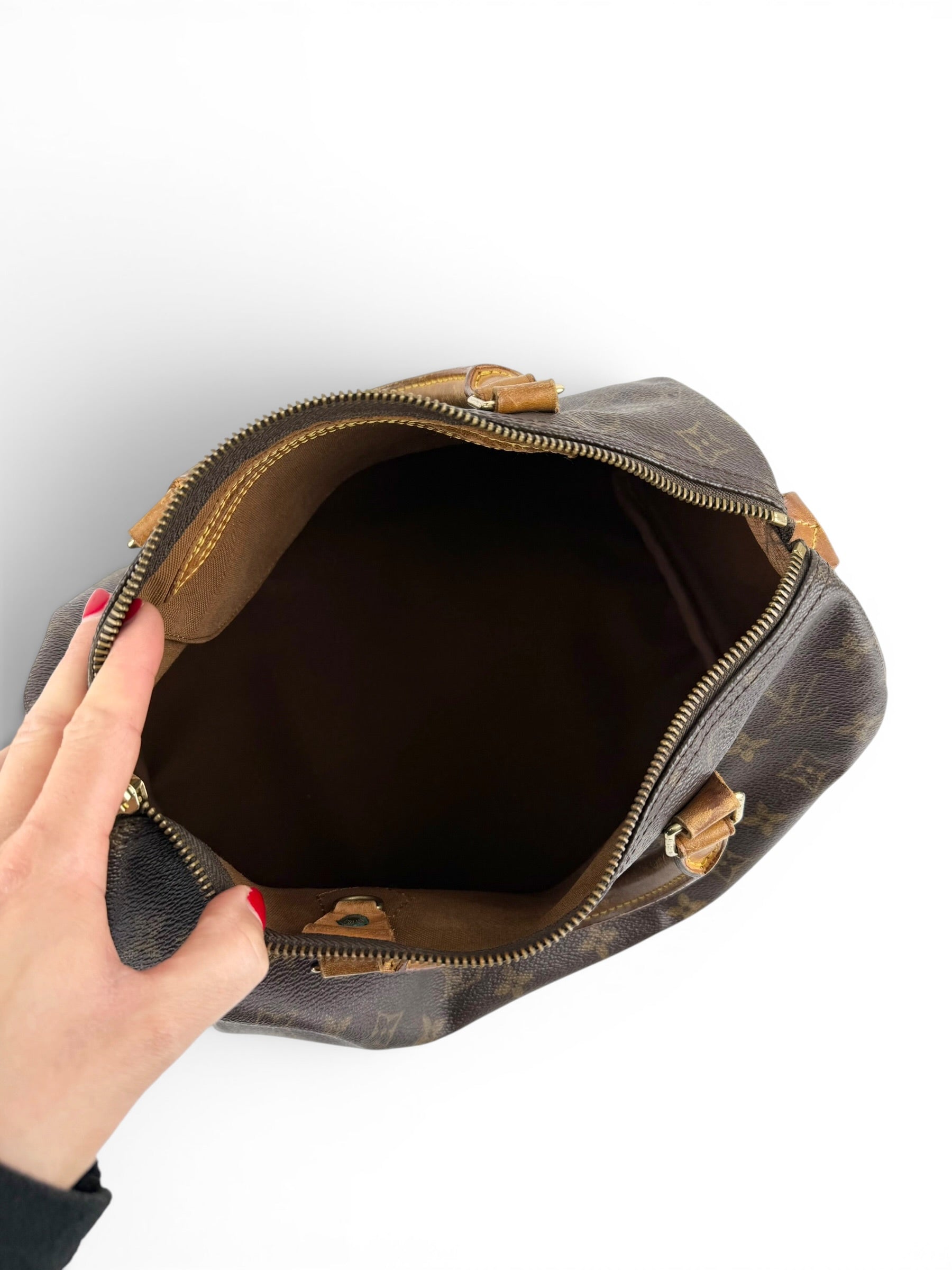 https://cdn.shopify.com/s/files/1/0812/5268/0004/files/39B636F5-AC07-4BB5-B878-DEDDC315956D.jpg?v=1777302859