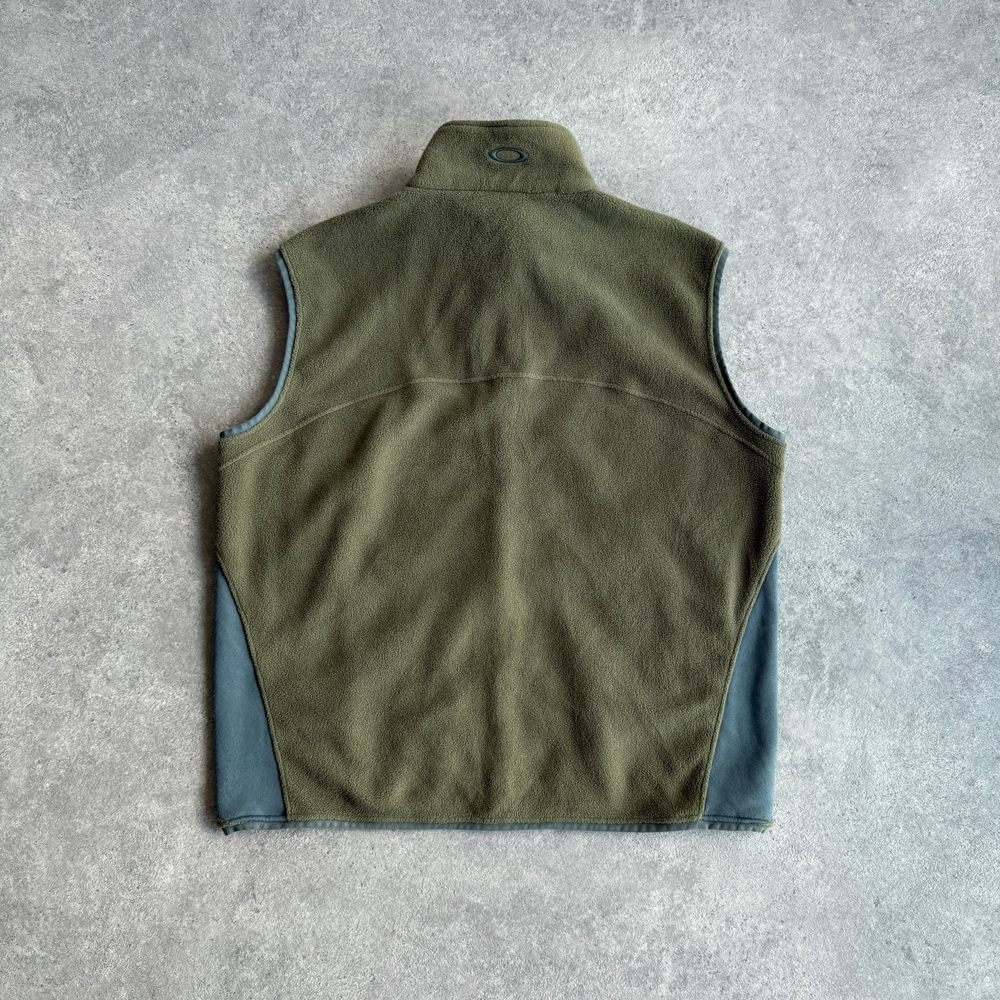 Oakley 2000s two tone fleece vest jacket (M)