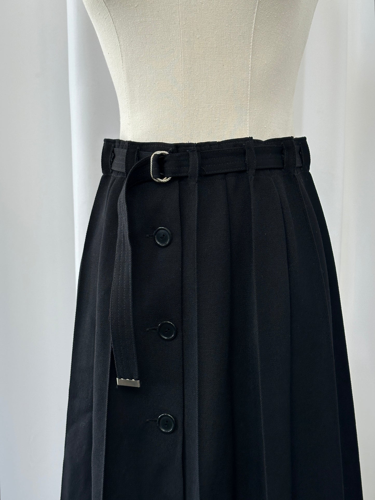 Vintage 1990s Wool Pleated Midi Skirt - W26