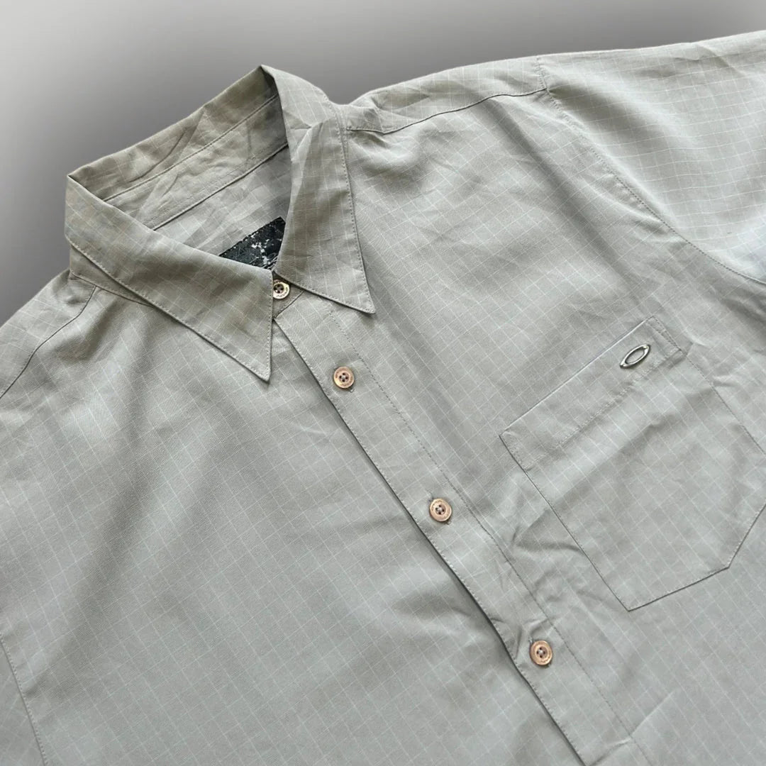 Oakley 2000's Short Sleeved Shirt L/XL