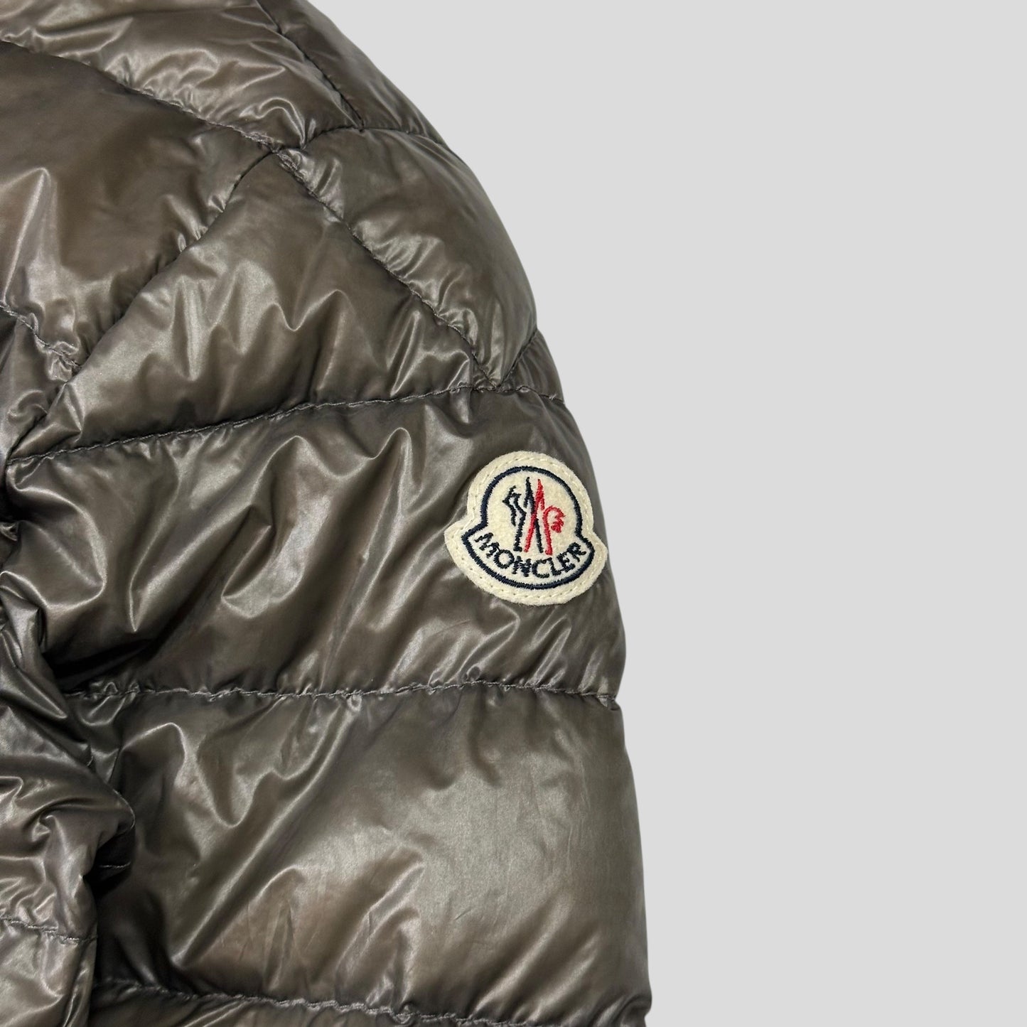 Moncler Acorus Short Down Puffer Jacket - 2 (M)