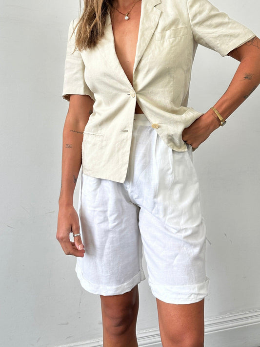 Vintage Linen Pleated High Waisted Bermuda Shorts - W25 - Known Source