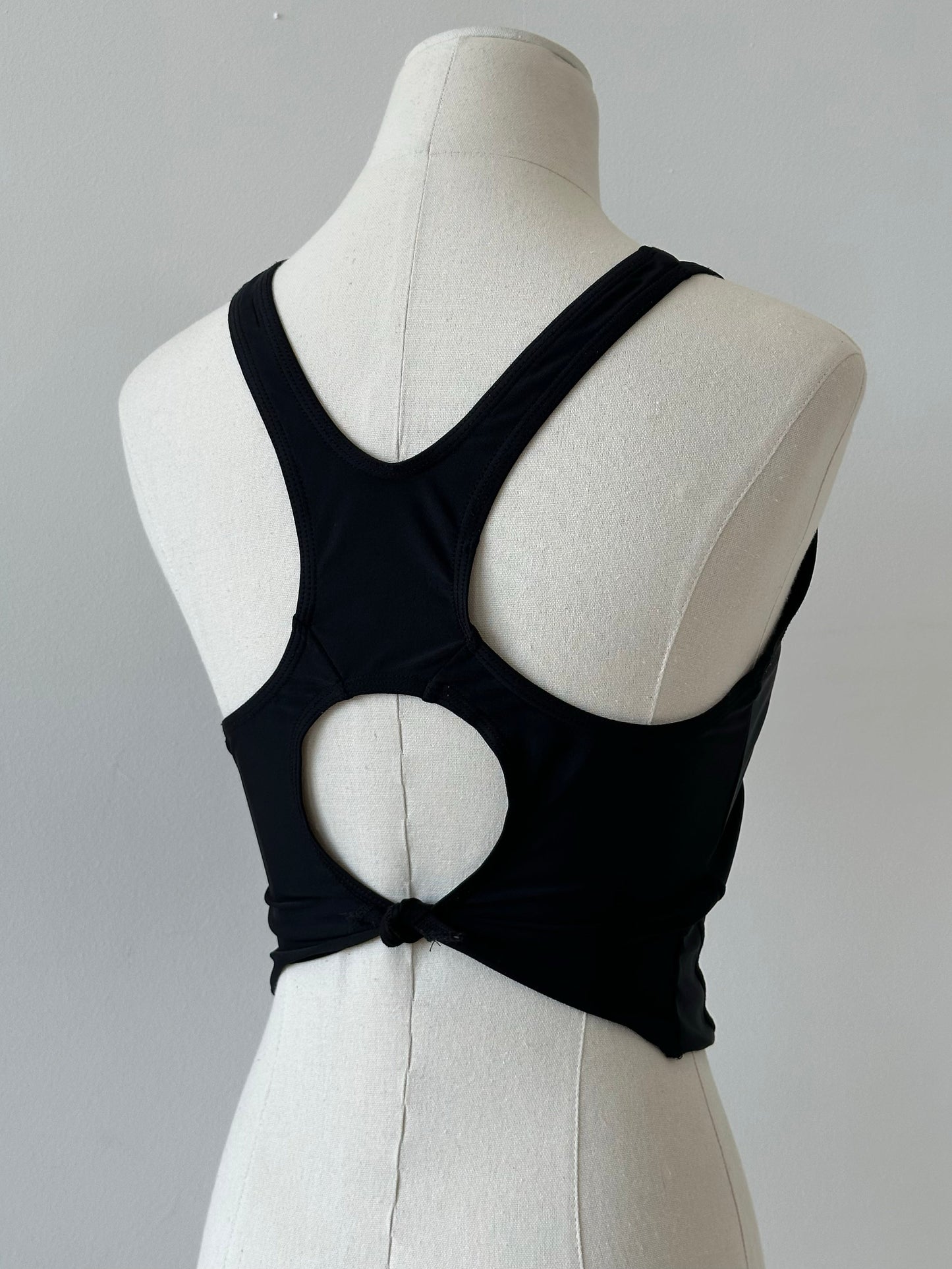 Vintage 2000s Sleeveless Racerback Crop Top - S-M