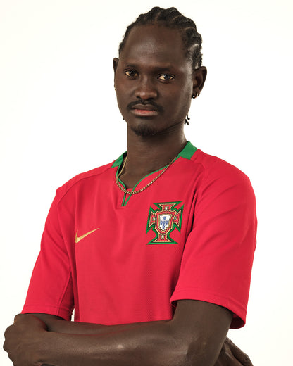 2008-10 Portugal Nike Home Shirt (L)