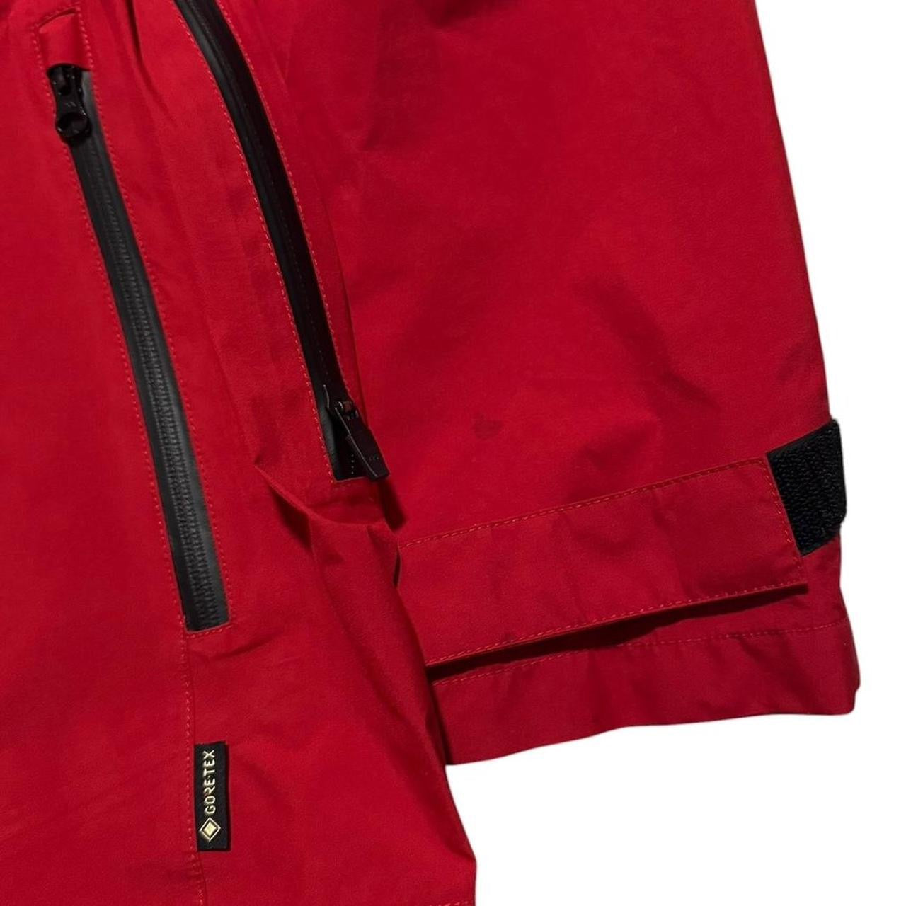 Stone Island Shadow Project Gore-Tex Paclite Jacket | XL, Red