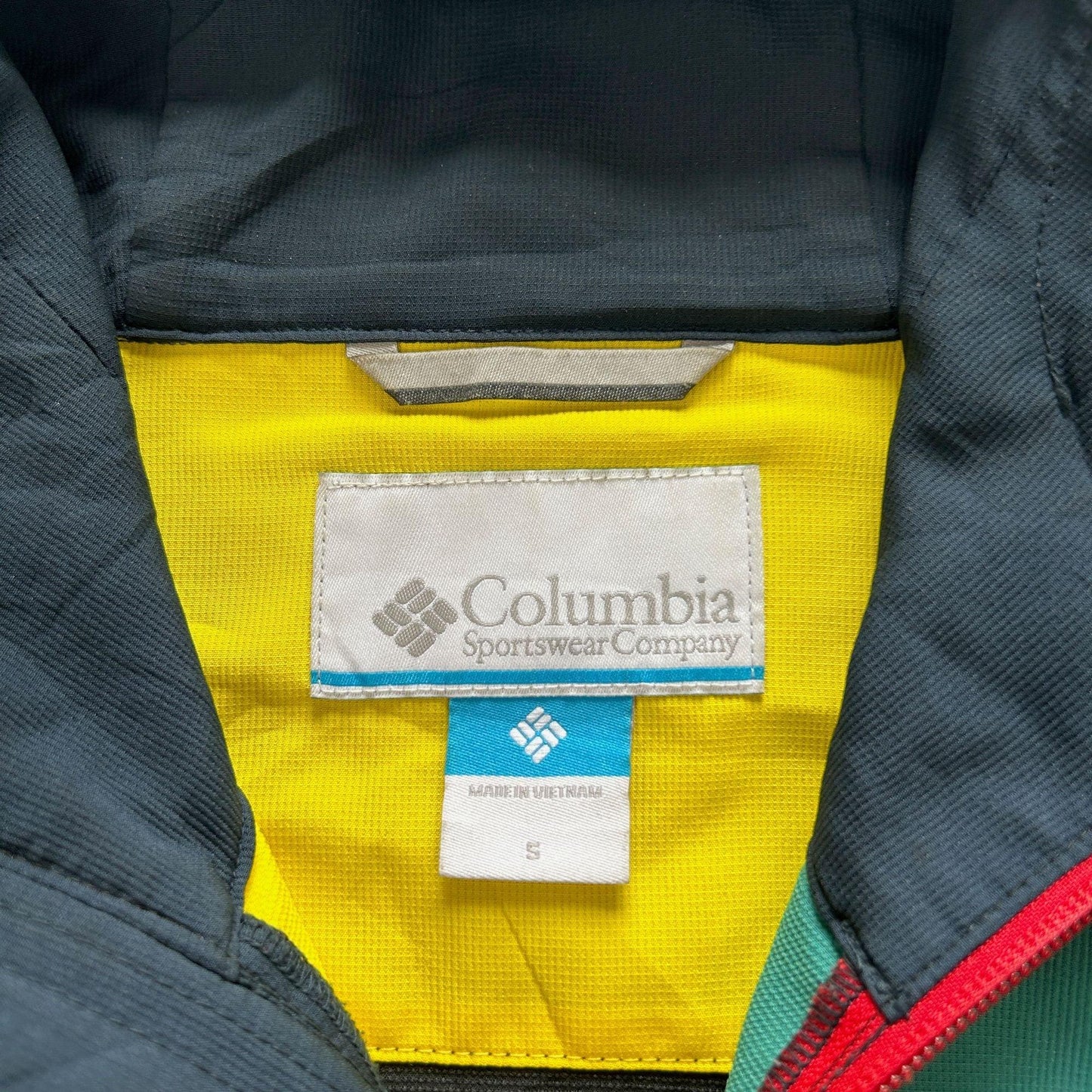 Vintage Columbia Softshell Jacket Size S - Known Source