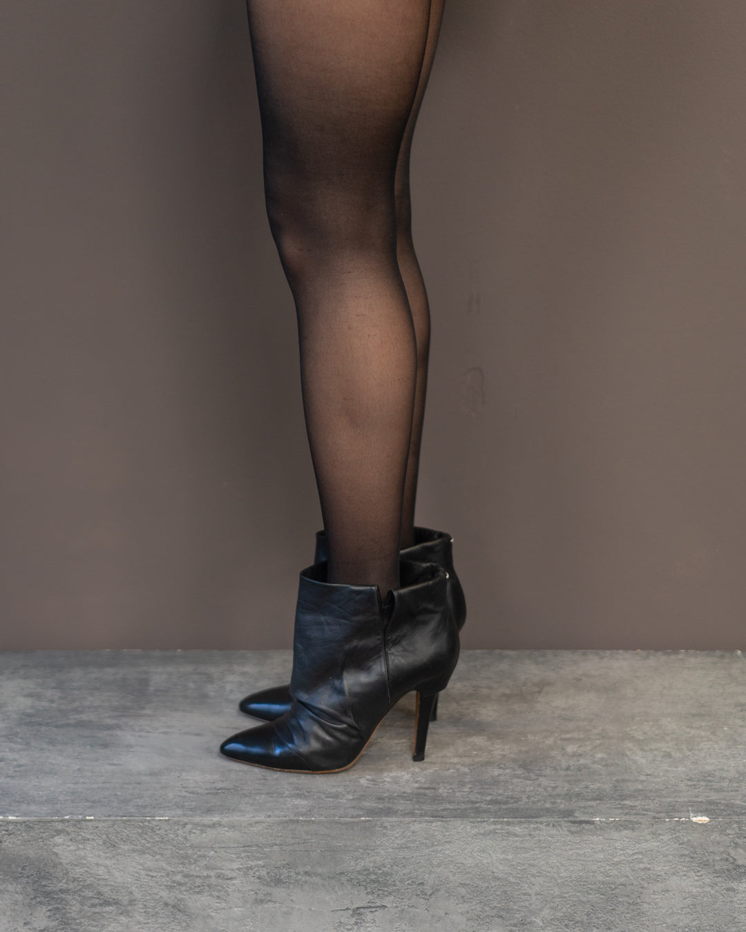 MARGIELA RUFFLE HEELS (EU 38)