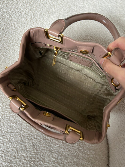 2010s Prada Vitello Leather Bow Handbag | O/S, Gold
