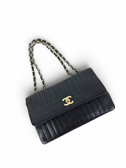 1980s Chanel Single Flap Horizontal Lambskin Leather Bag GHW Vintage | O/S, Black