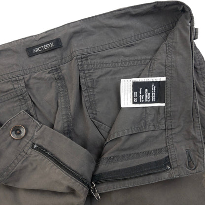 Vintage Arcteryx Trousers Size W32 | W32, Grey