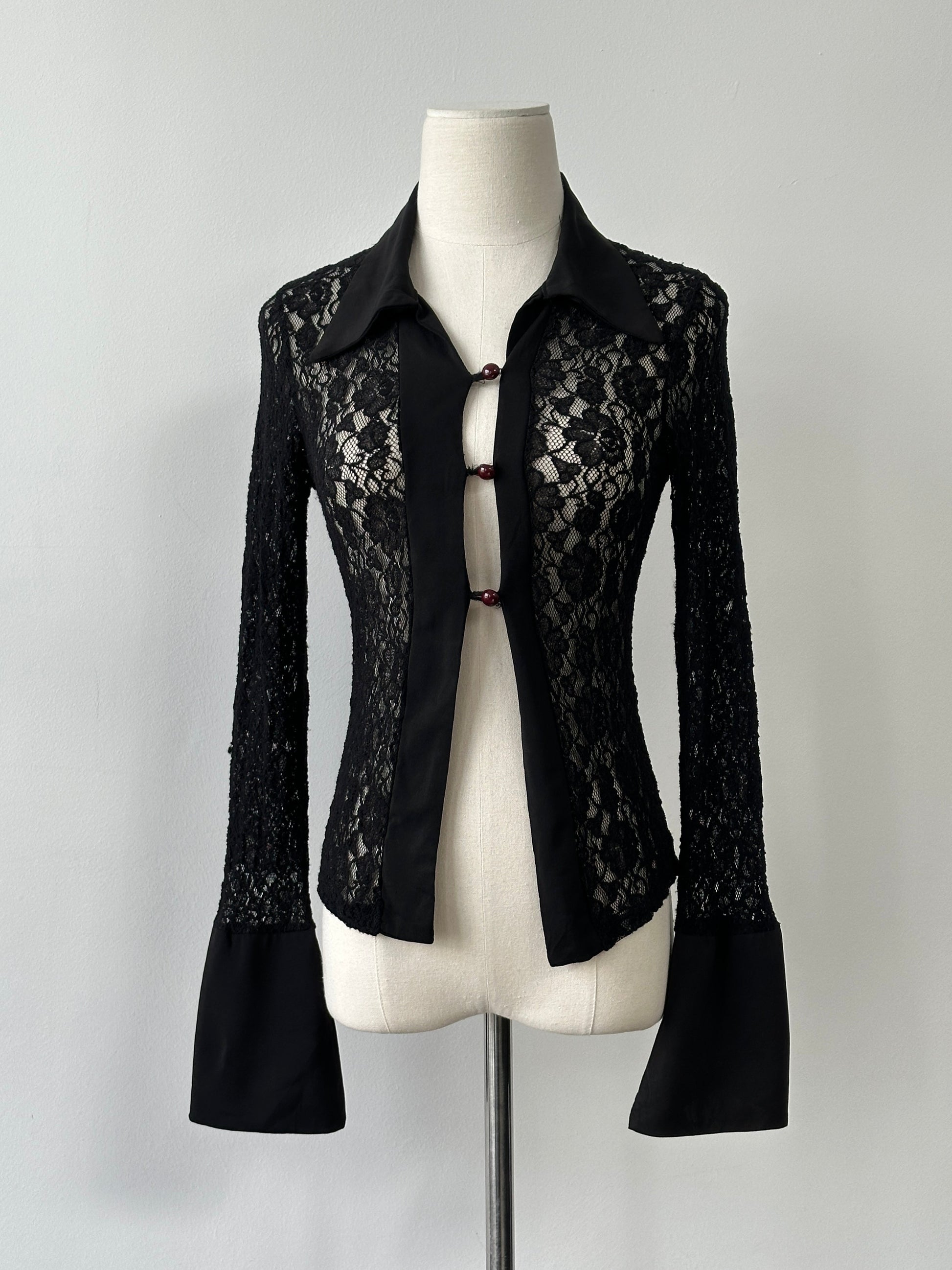 Italian Vintage 2000s Lace Flute Sleeve Open Front Shirt - S