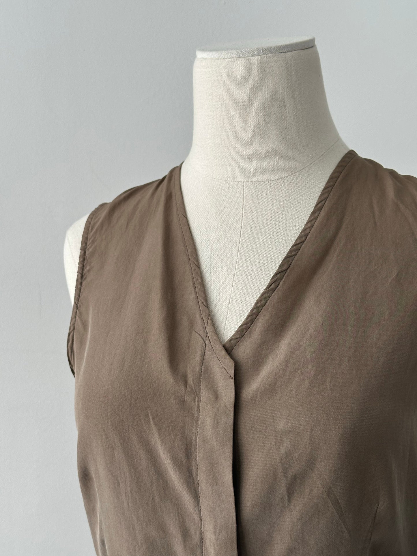 Emporio Armani 2000s Pure Silk Minimal Sleeveless Top - S
