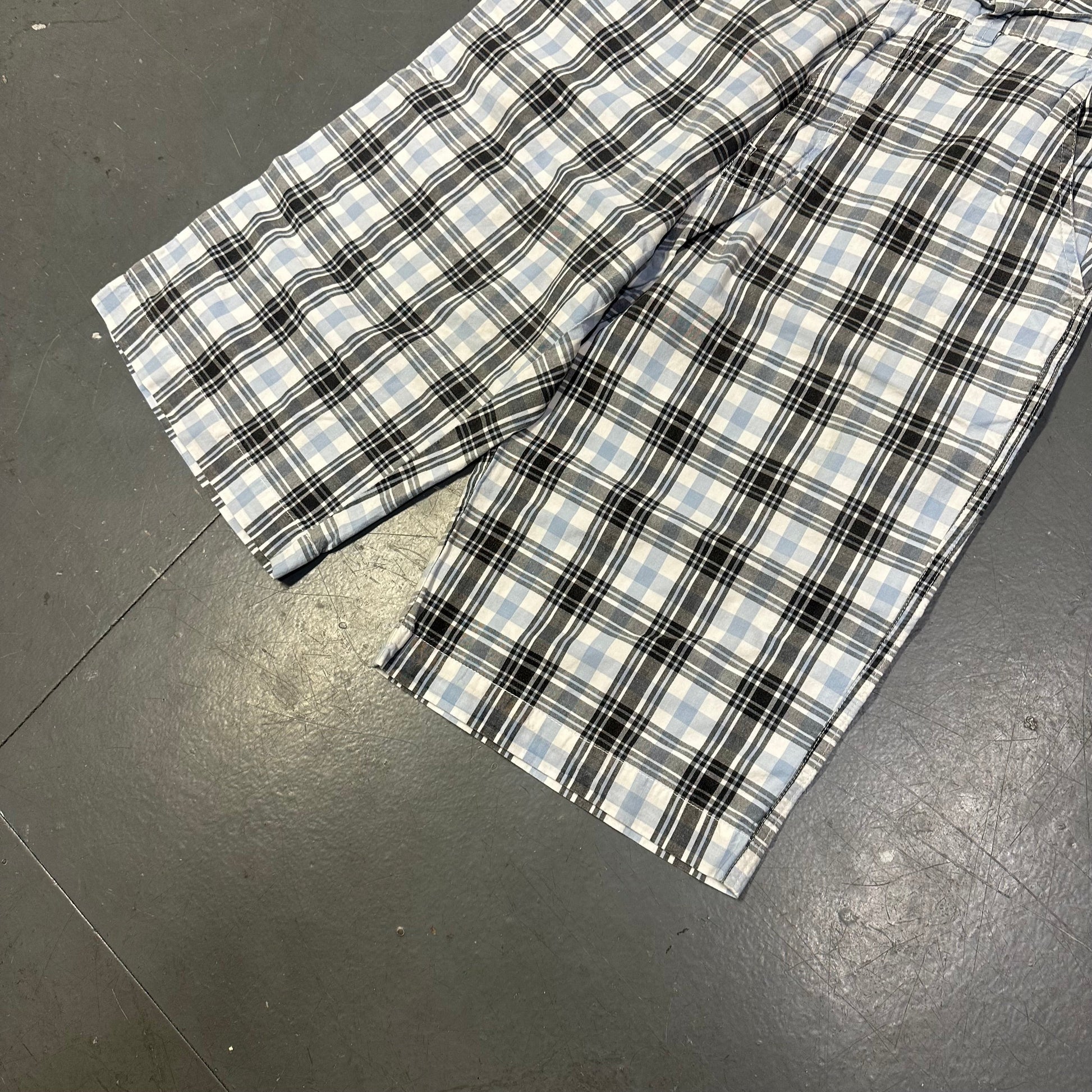 Avirex Plaid Shorts In Blue & White ( W30 ) - 1036 Emporium