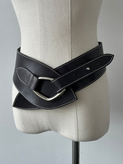 British Vintage 1990s Leather Chunky Belt - W28-30