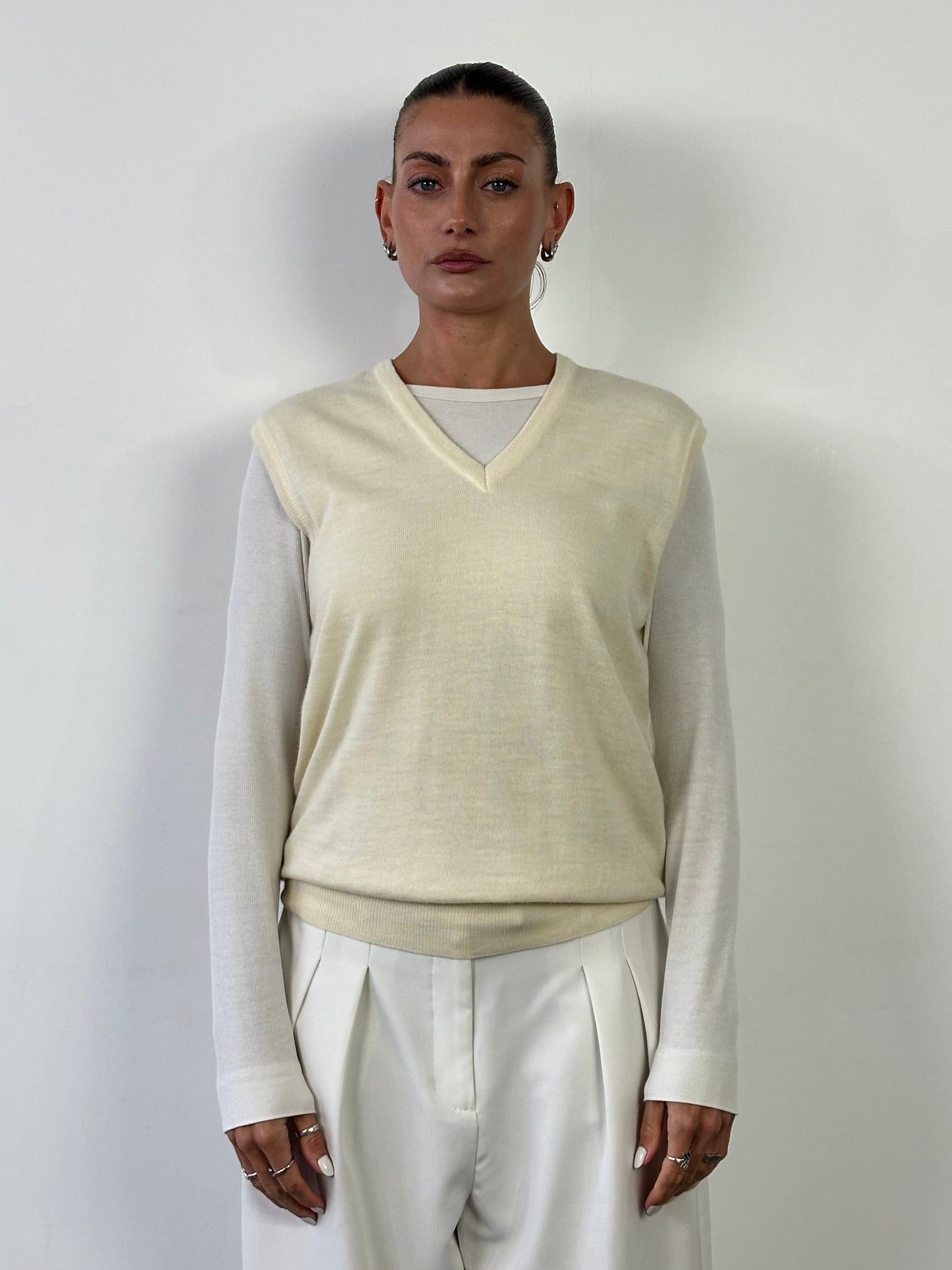 Vintage Wool Sleeveless V Neck Knit Vest Jumper - M