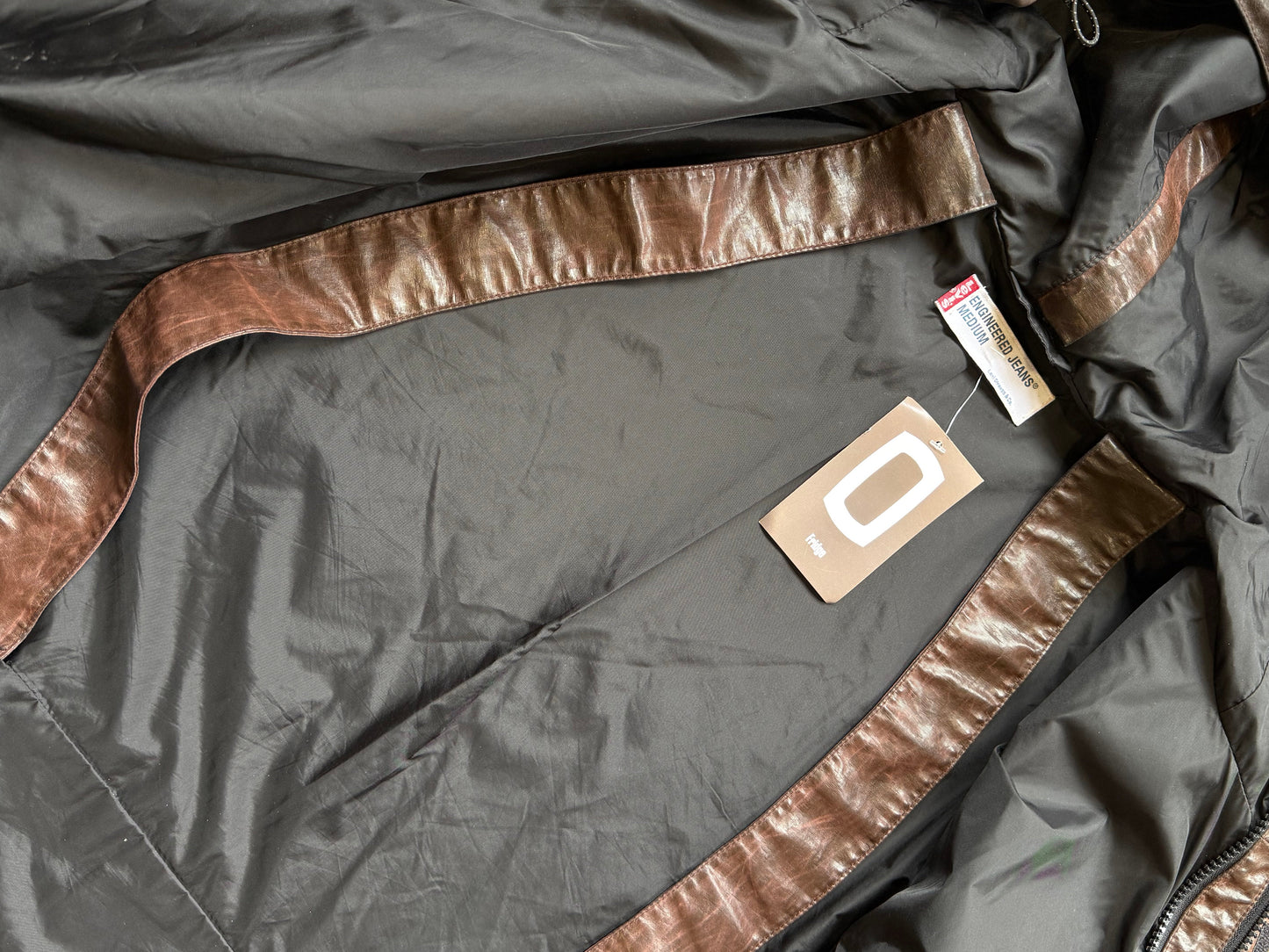 2000s Levi’s Engineered Jeans Coated Technical Parachute Jacket M