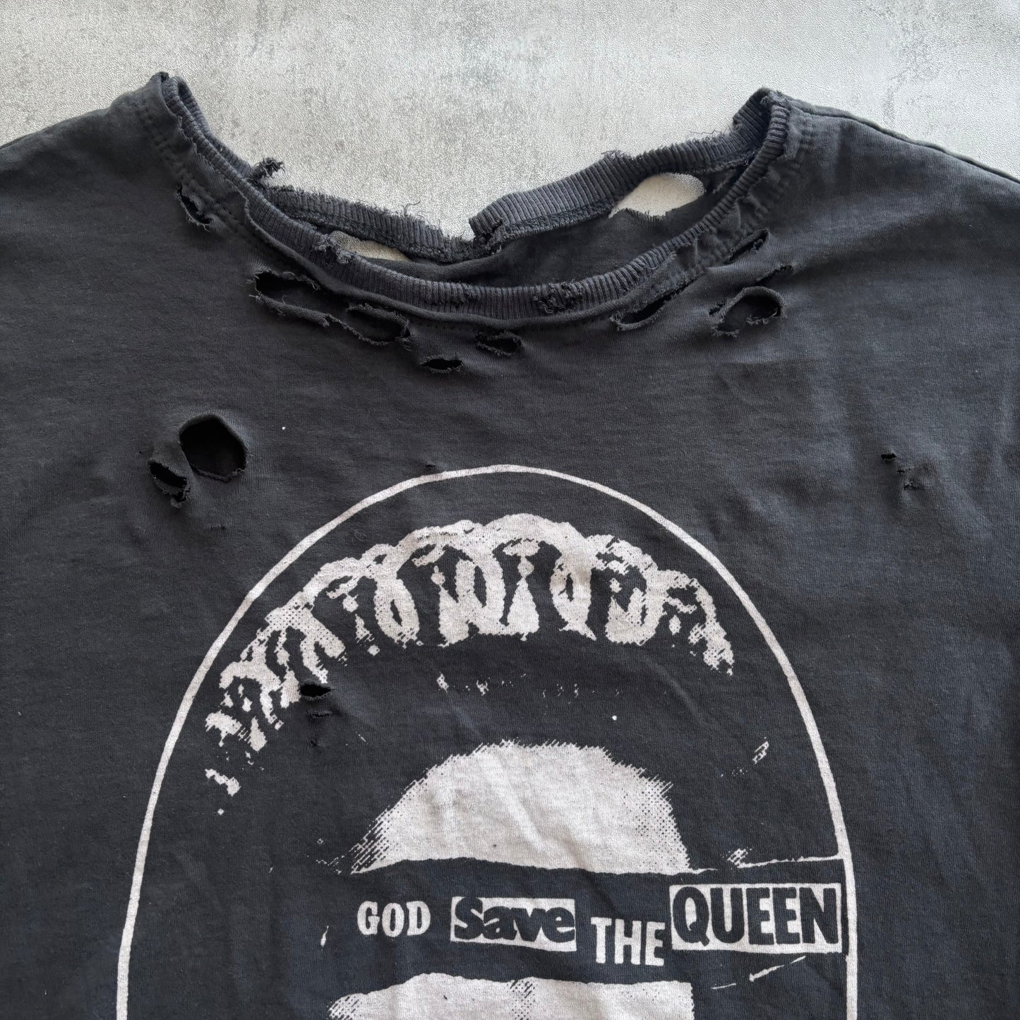 DISTRESSED SEX PISTOLS T-SHIRT | O/S, Red