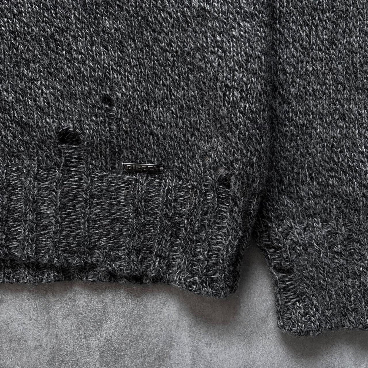DIESEL DISTRESSED KNIT JUMPER | O/S, Grey