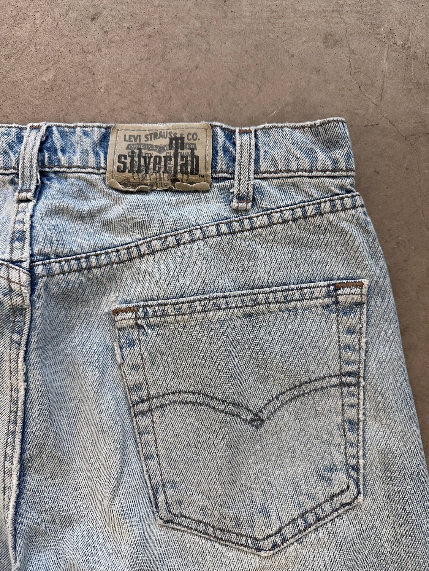 1994 Levi's Silver Tab Relaxed Jeans - 32 x 34 | W32, Multicoloured
