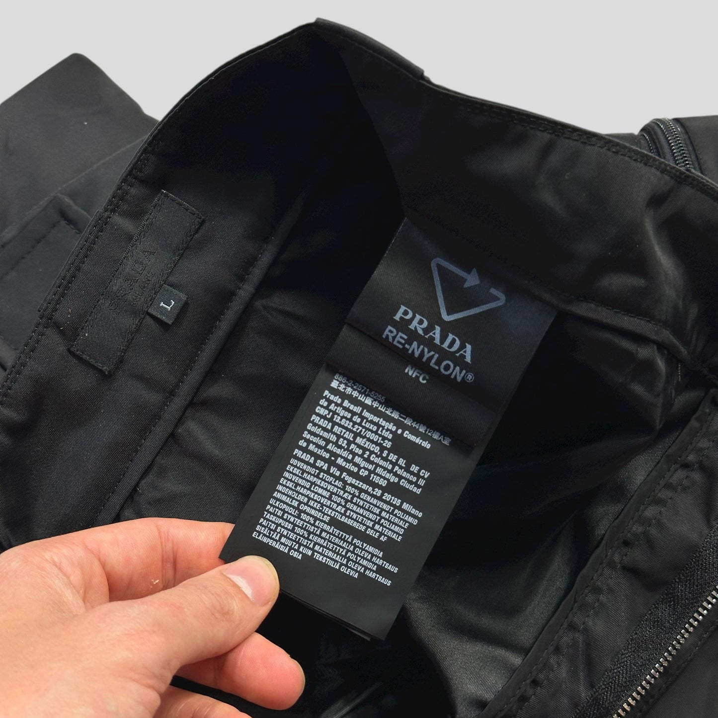 Prada 2023 Re-nylon Plaque Logo Bermuda Cargo Shorts - L