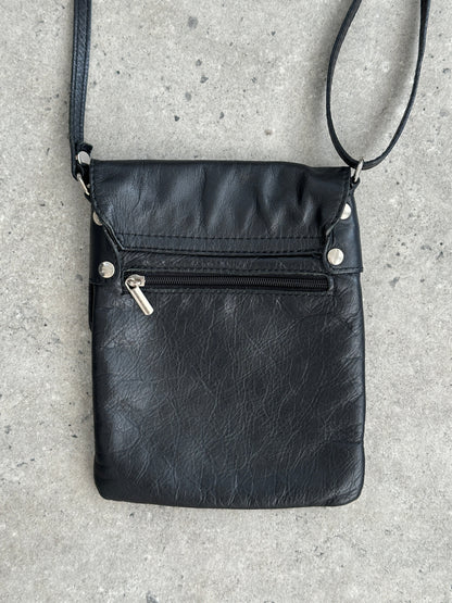 Italian Vintage 1990s Leather Crossbody Bag