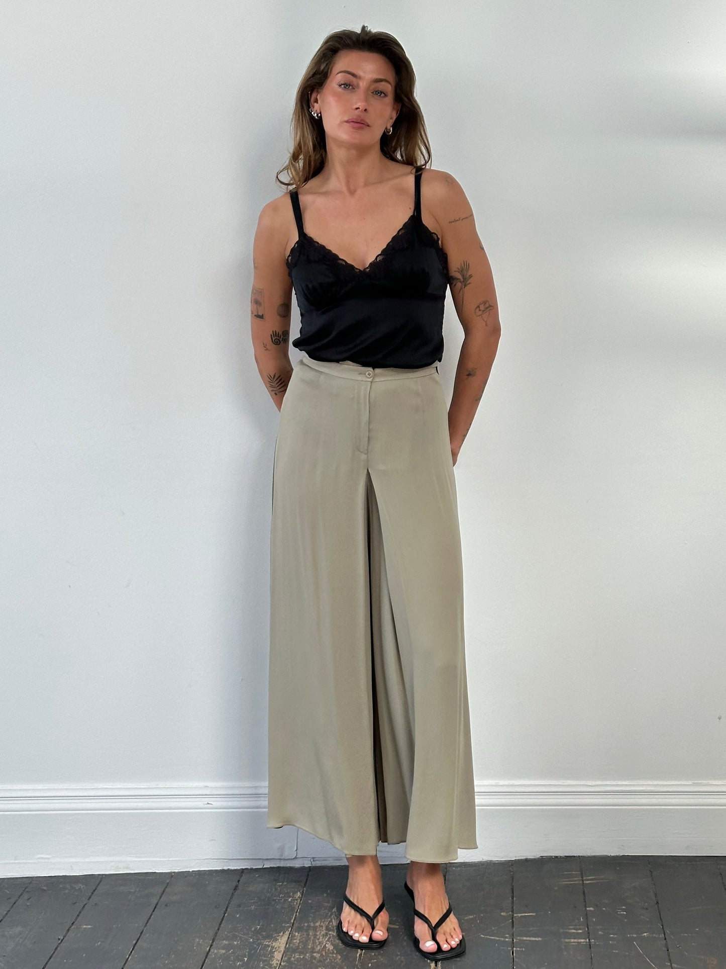 Armani Collezioni 2000s Silk Wide Leg Pleated Trousers - W26