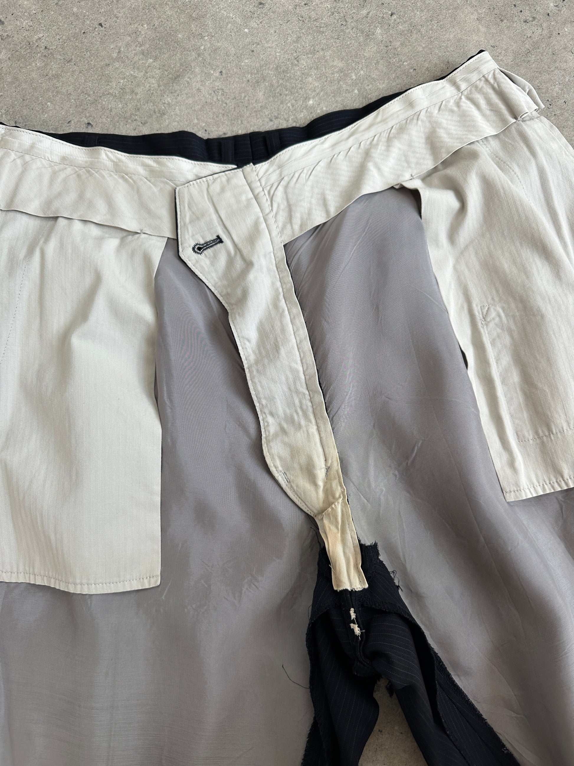 Burberry 2000s Wool Stripe Single Breasted Suit - 44R/W32