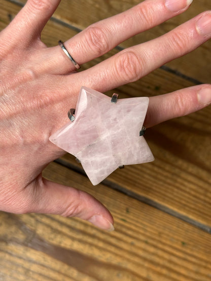 Gary Holder London 2000s Sterling silver rose quartz star ring | O/S, Rose