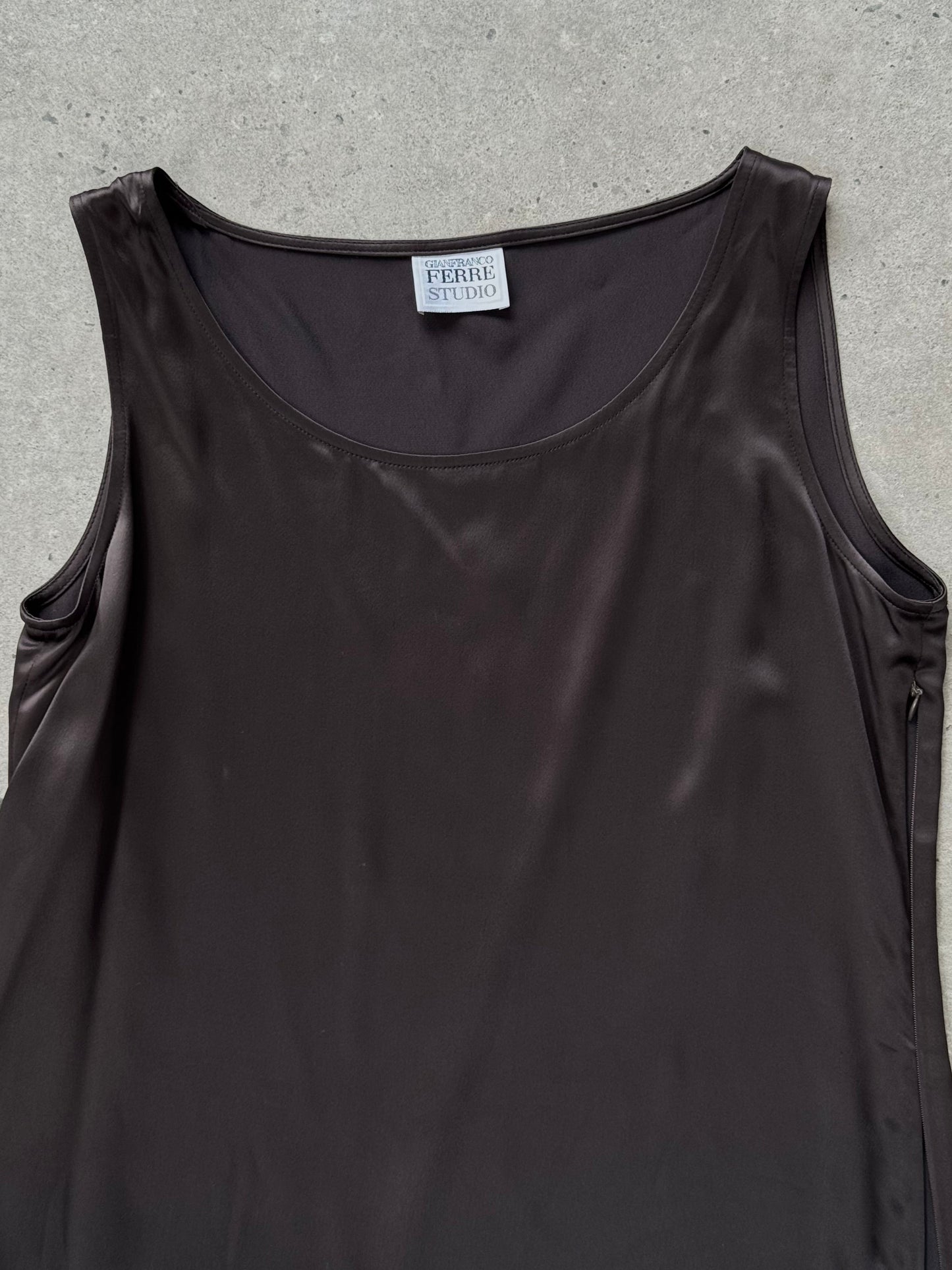 Gianfranco Ferré Studio 1990s Satin Sleeveless Top - L