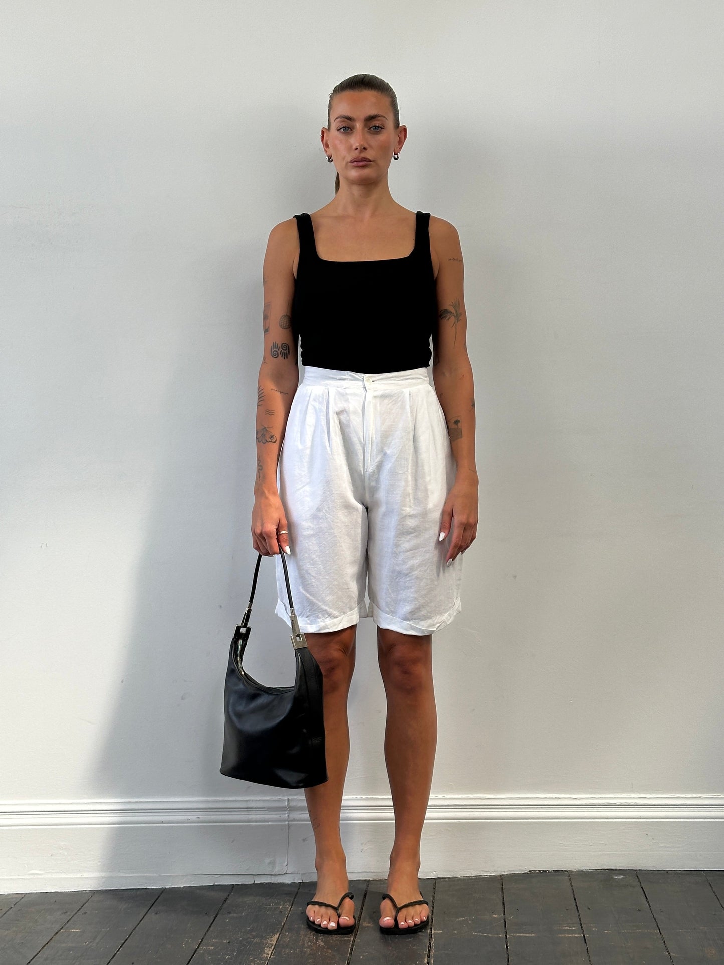 Vintage Linen Pleated High Waisted Wide Bermuda Shorts - W24