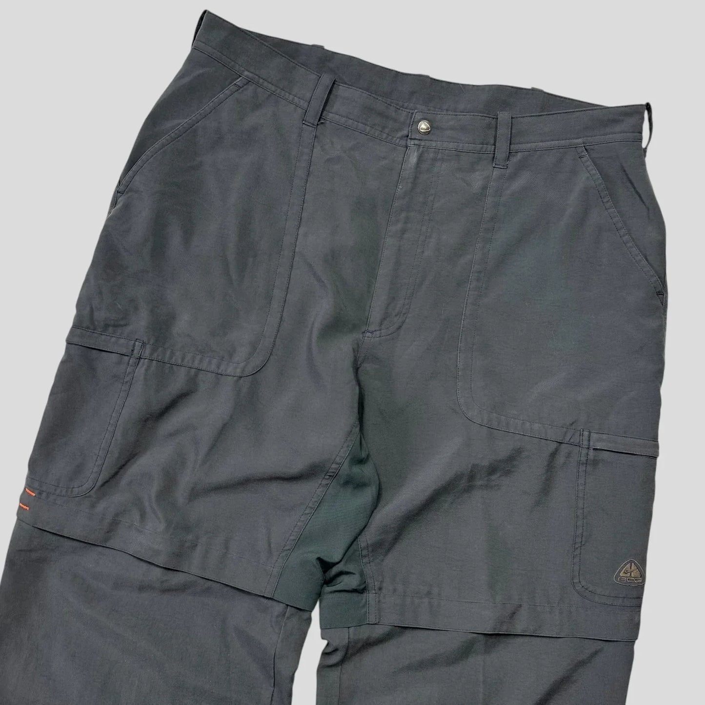 Nike ACG 00’s Zip-off Cargo Trousers + Shorts - 36