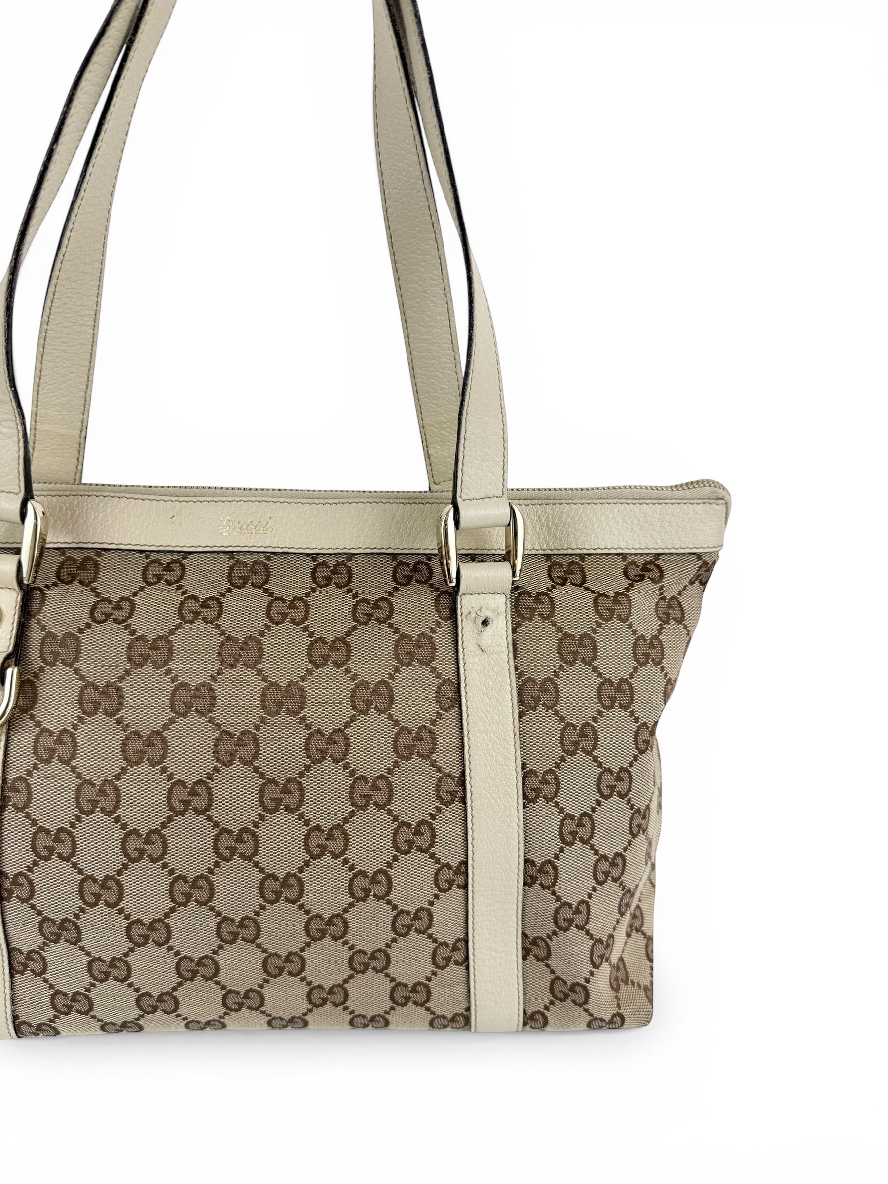 https://cdn.shopify.com/s/files/1/0812/5268/0004/files/4D2BEE45-34D3-4889-8C46-2A9238452844.jpg?v=1774349647