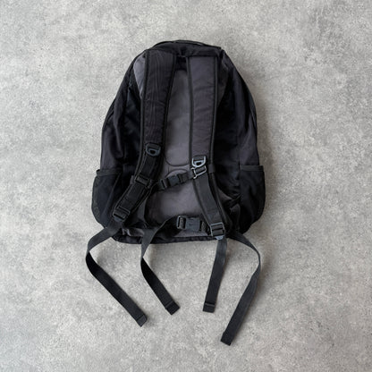 Nike 1990s 25L technical backpack (18”x14”)