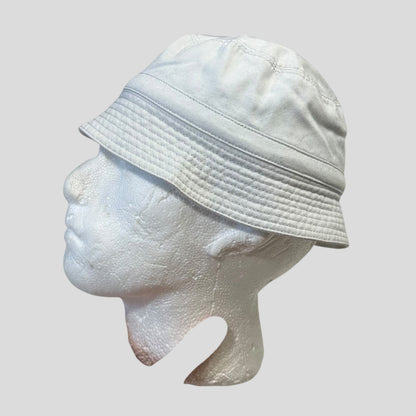 Prada Sport 1999 White Cotton Red Rubber Tab Bucket Hat - M | O/S, Red