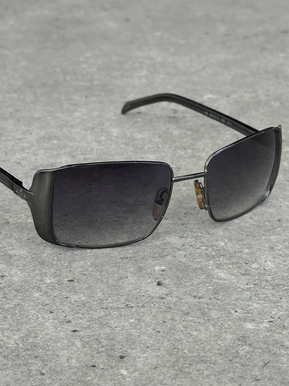 Gucci 2000s Rectangular Logo Sunglasses