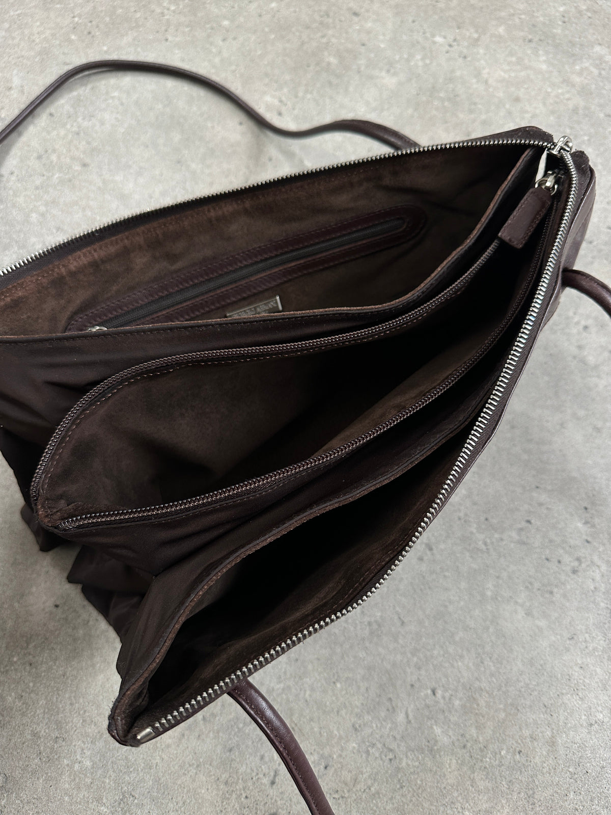 Giorgio Armani 1990s Leather Minimal Shoulder Bag