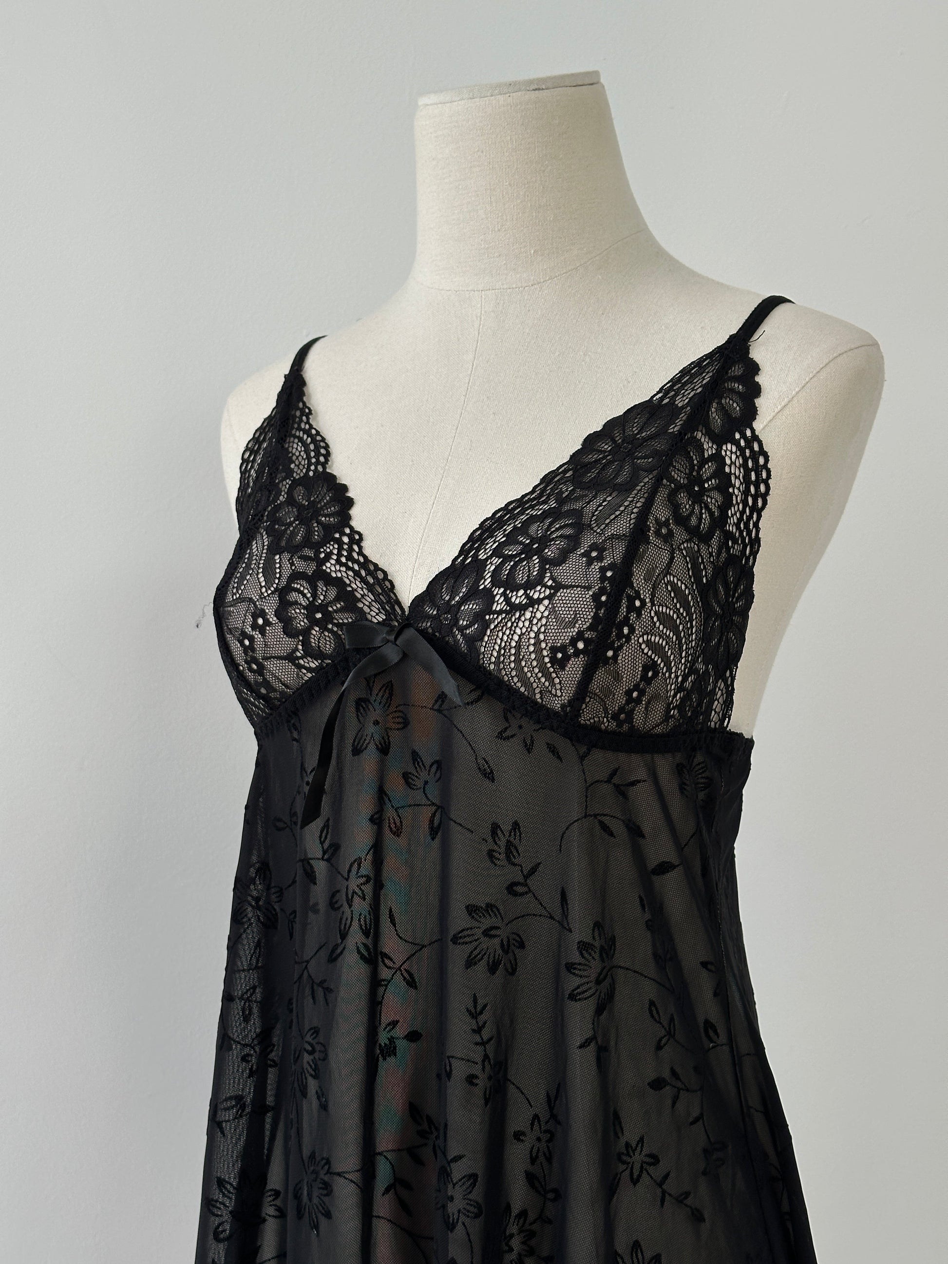 Vintage 2000s Sheer Floral Sleeveless Top - M