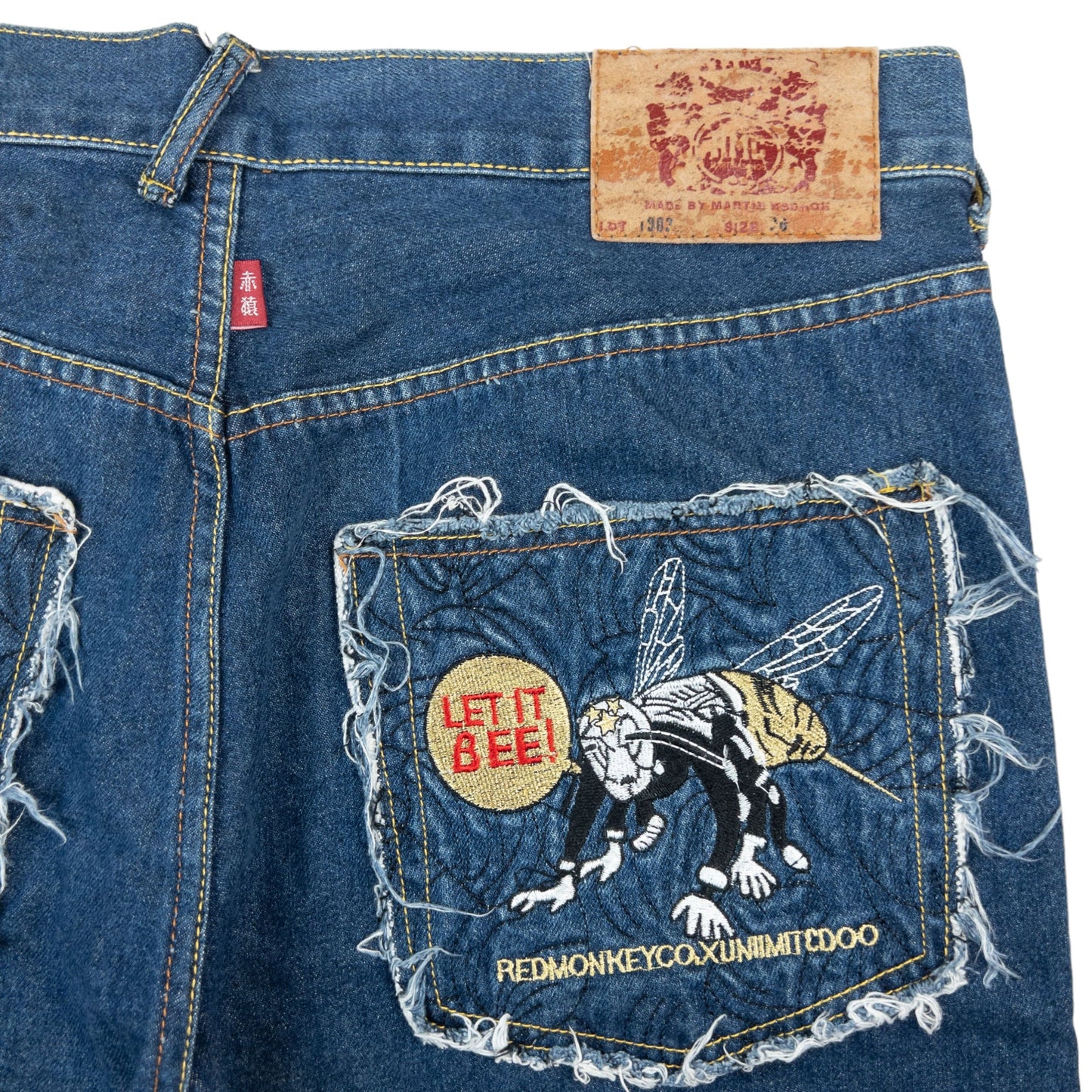 Vintage RMC Red Monkey Company Japanese Bee Embroidered Denim Jeans Size W35