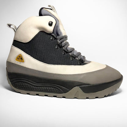 Nike ACG Govy Boot (2002) - Known Source