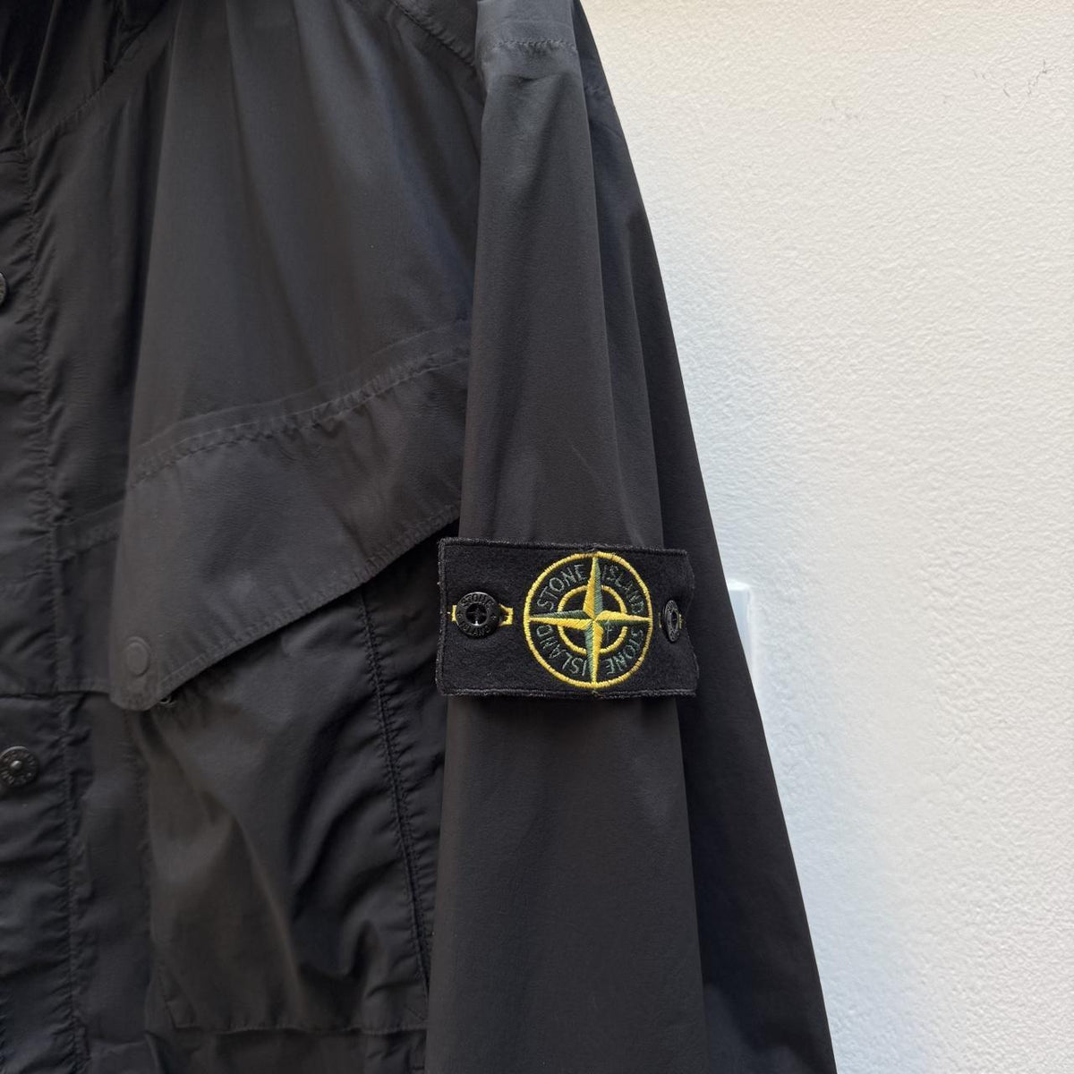 Stone Island Garment Dyed Performance Tela Hooded Jacket – Black (L) | Large, Multicoloured