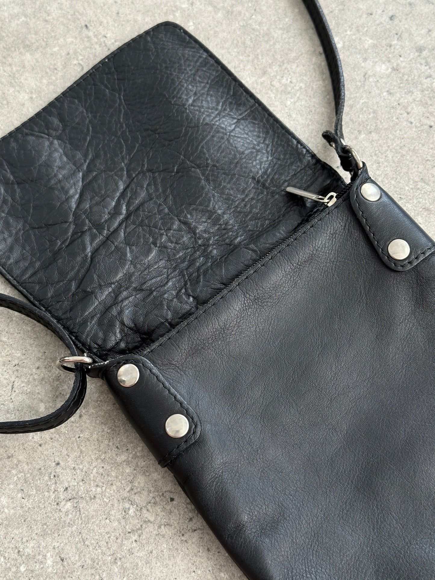 Italian Vintage 1990s Leather Crossbody Bag