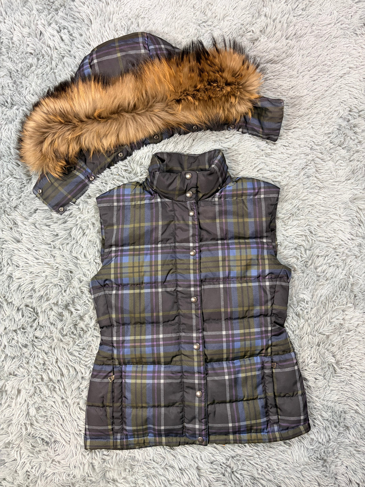 Prada Sport 2011 Shadow Plaid Raccoon Fur Nylon Puffer Gilet - M | O/S, Red